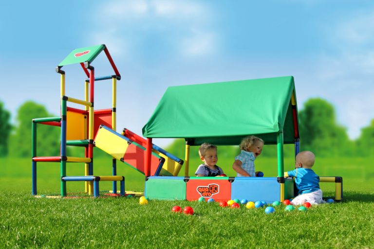 Spielhaus mit Rutsche und Bällebad für Kinder
